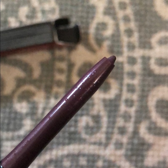 NIB Laura Geller Waterproof Eyeliner Color: Eggplant - Picture 4 of 5